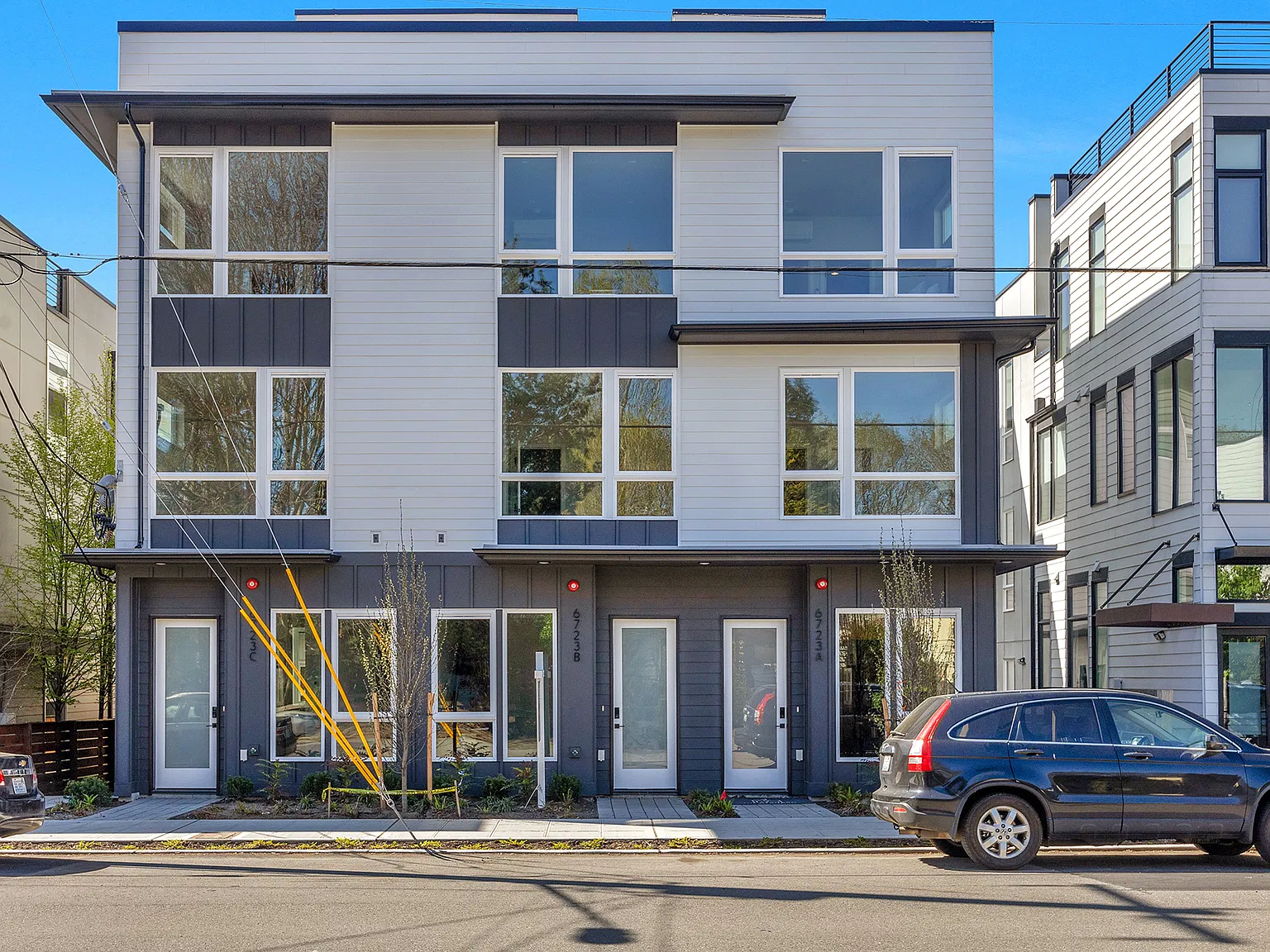 2 bed, 1050 sqft, $2,900 — Photo 1