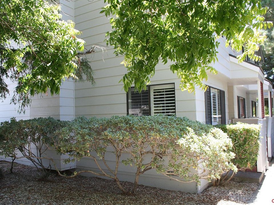 1st image of 385 N Chorro St APT D