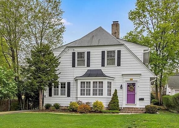 2nd image of 178 Highland Ave