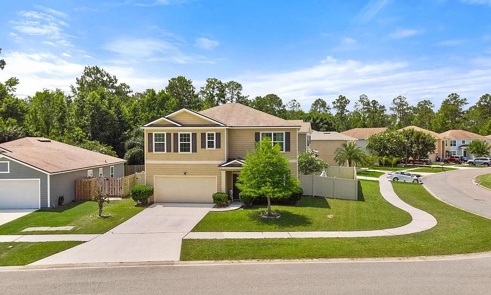 1st image of 65124 Lagoon Forest Dr