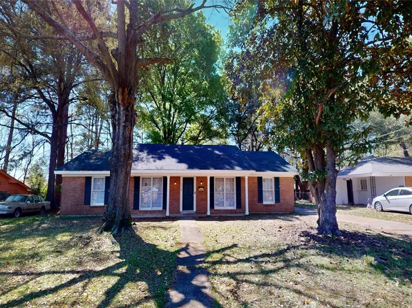 2716 Forsyth Ln, Montgomery, AL 36116