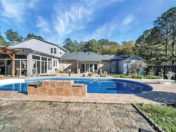 4th image of 4371 Lake Prince Dr