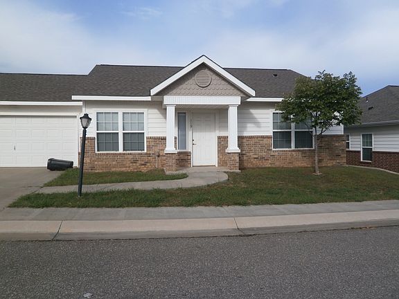 3rd image of 102 River Oaks #119RO