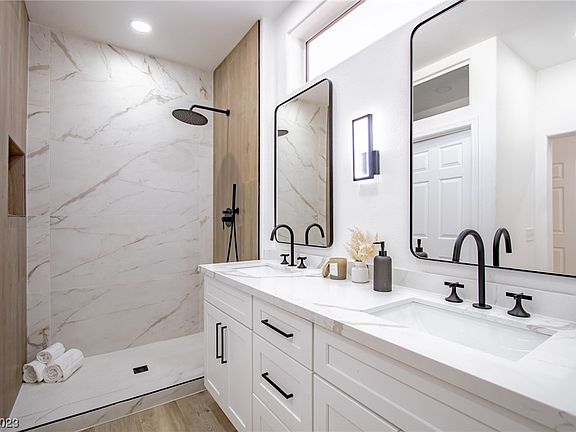 5th image of 10325 Marymont Pl