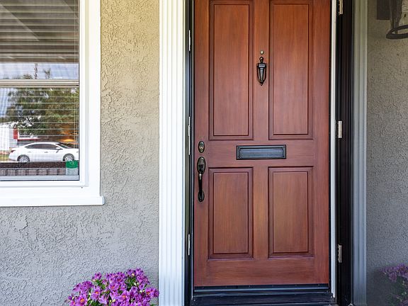 4th image of 8506 Barnsley Ave