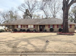 190 Seminole Cir, Coosada, AL 36020
