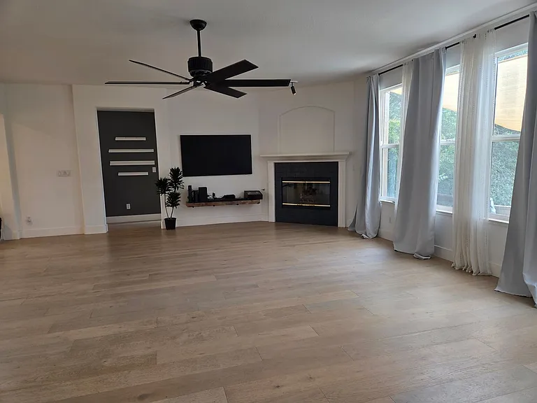 3265 Appian Way — Photo 8
