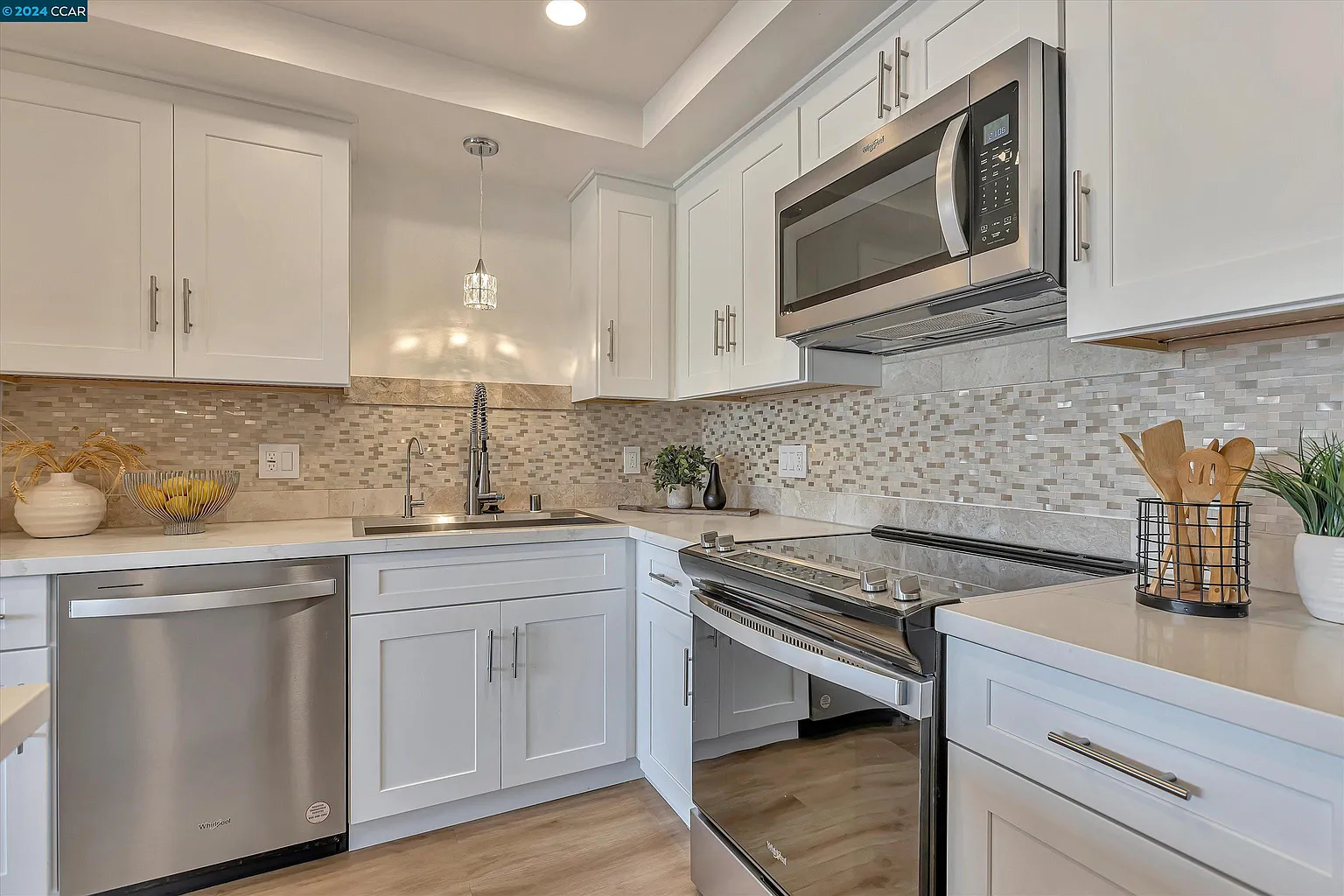 1200 Fairlawn Ct APT 4 photo 1