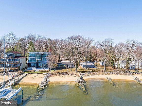 4th image of 7039 Bay Front Dr
