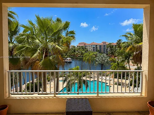 711 Crandon Blvd #402 Photo 1