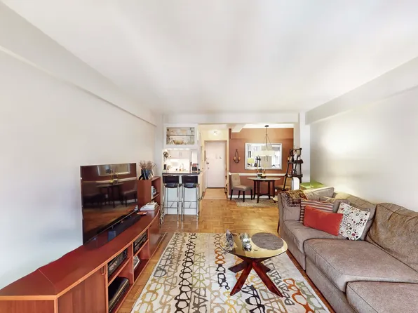 515 East 85th Street 6A image 9 of 10