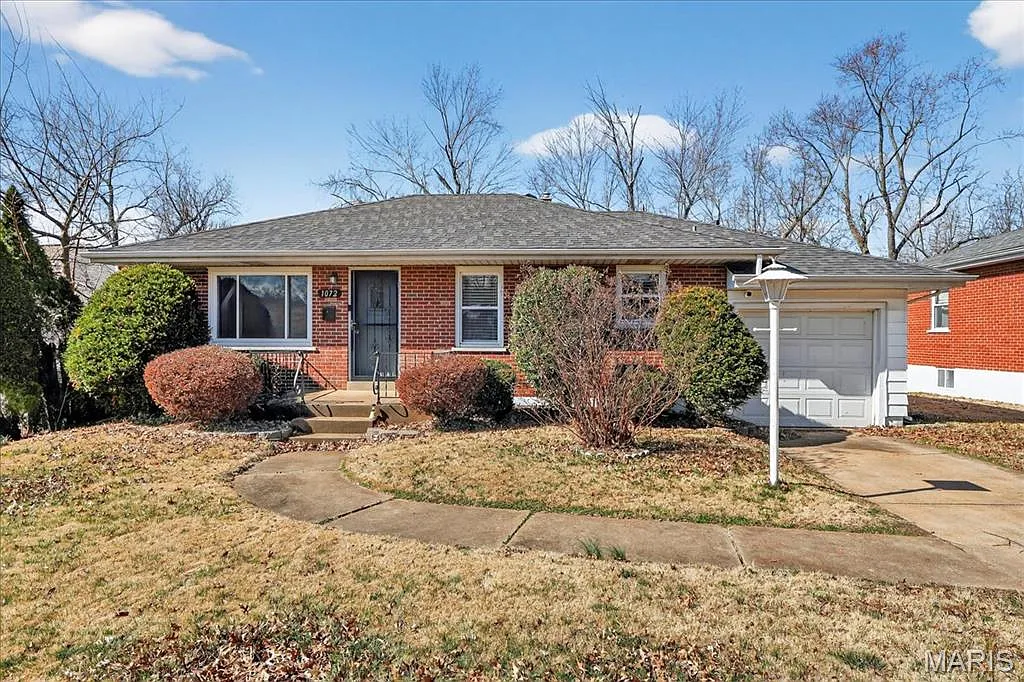 1072 Rainbow Dr photo 1