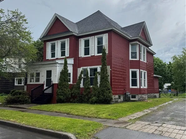 924 Academy St, Watertown, NY 13601