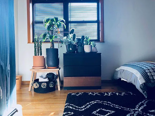 Rented by Winzone Realty Inc | media 10