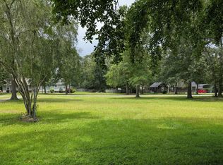 77 Spring Valley Dr, Hawkinsville, GA 31036