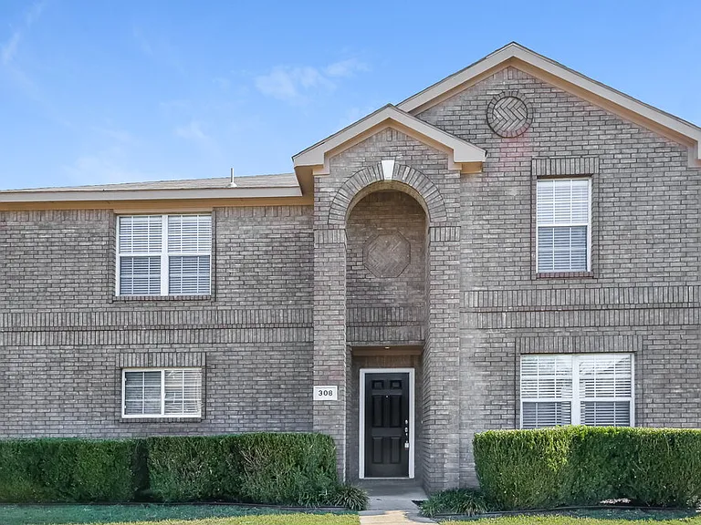 308 S Waterford Oaks Dr — Photo 1