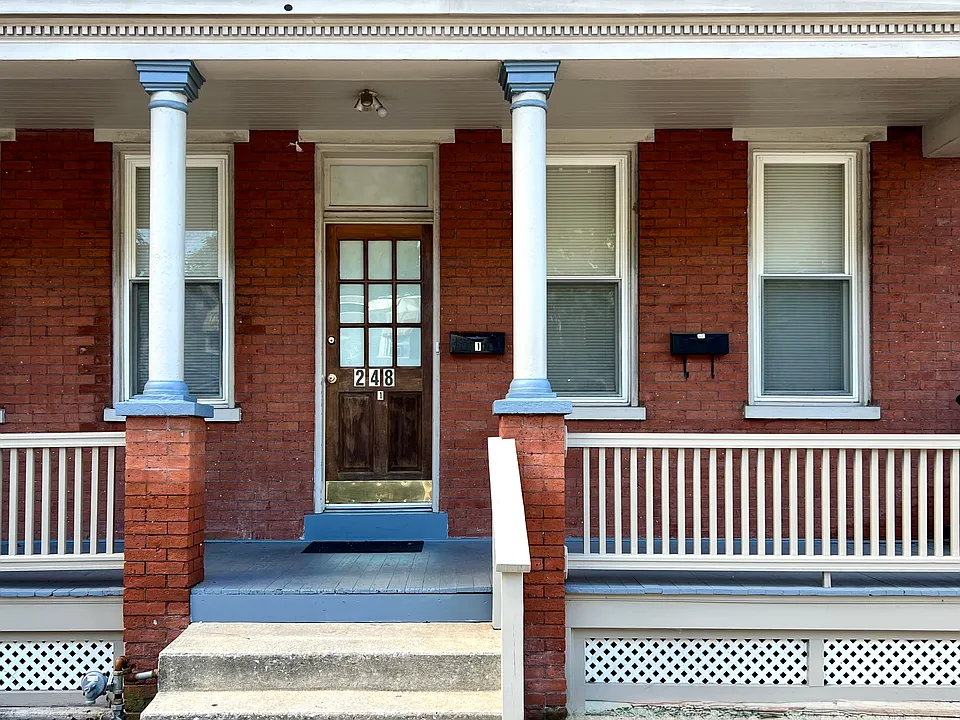 248 W Walnut St #1