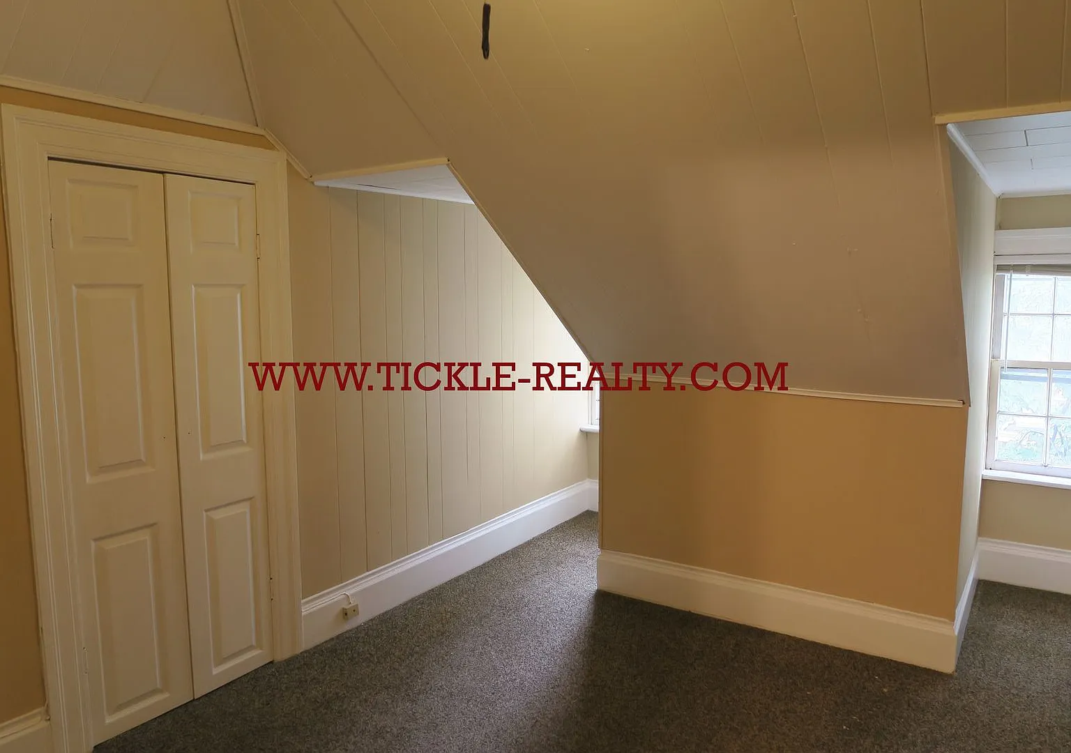 242 Oxford Street — Photo 3