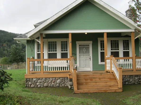 97744 Gravelford Ln, Myrtle Point, OR 97458