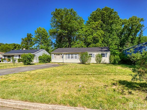 4th image of 1755 Fillmore Dr