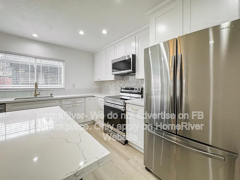 2162 Lejano Way — Photo 2