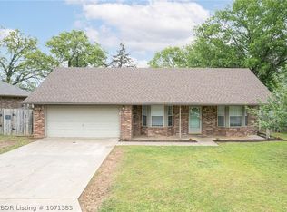 4225 Elm St, Van Buren, AR 72956