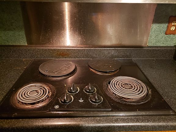 4 burner electric stove