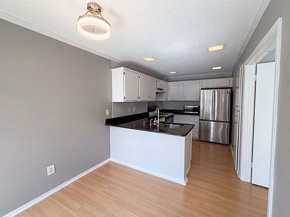 2nd image of 4242 N Capistrano Dr APT 150