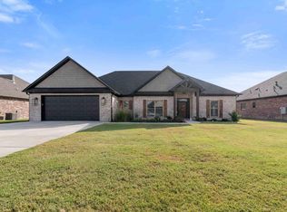 2328 Lakewood Cir, Cabot, AR 72023