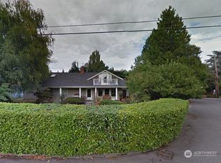 16959 Shore Dr NE, Lake Forest Park, WA
