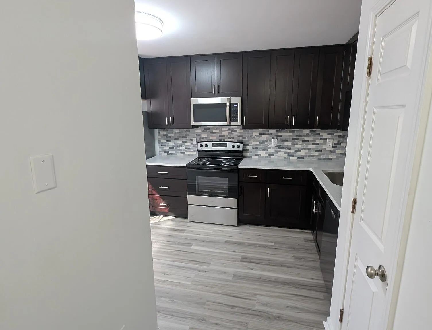 3 bed, 1.5 bath, $1,495 — Photo 4