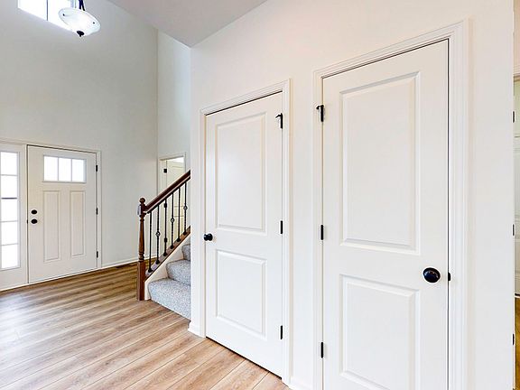 32044 Savannah Dr - Open Concept Floor Plan- View of the Foyer from the Flex Room