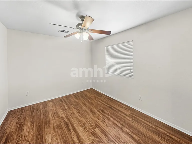 1310 S Red Rock St #A — Photo 17