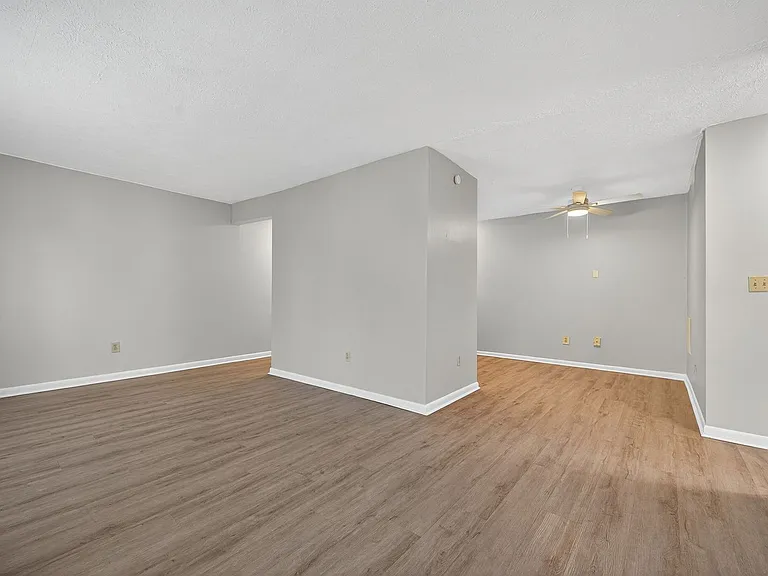 2419 Ohio Ave #L — Photo 13