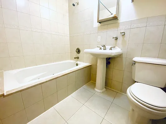 Rented by (LEGACY NOT ACTIVE) DiGiulio Group Real Estate, LLC | media 11