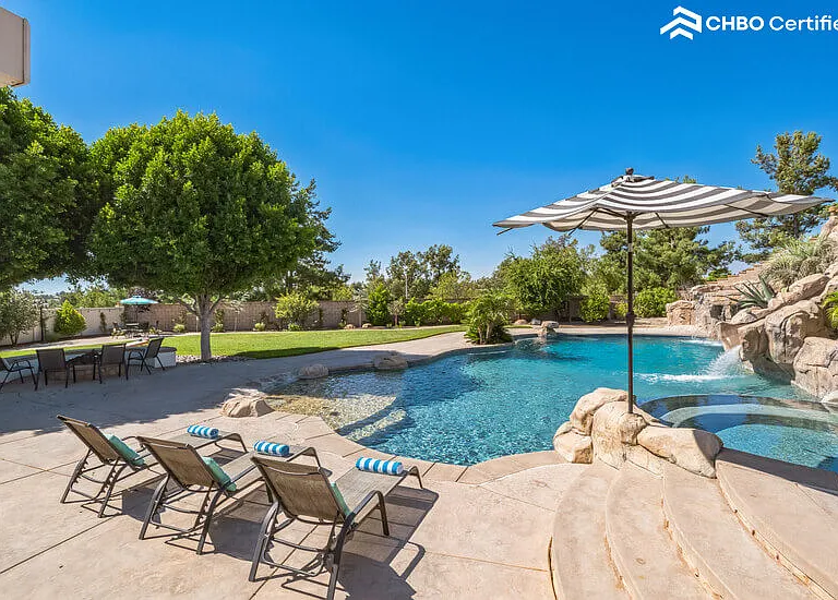 Resort Style Backyard & Pool