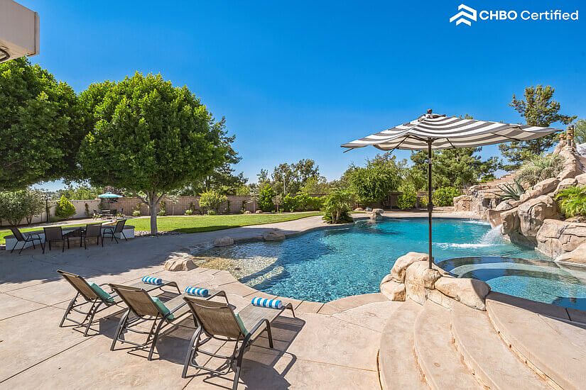 Resort Style Backyard & Pool