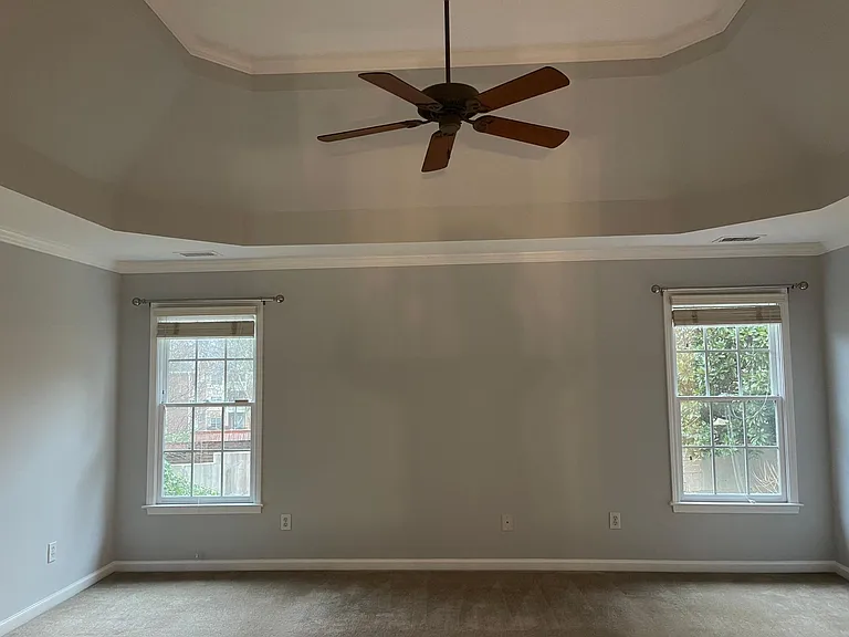 390 Wembley Cir — Photo 24