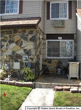 2nd image of 14 Fuller Ct