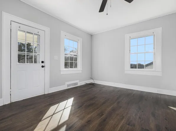 3806 Memorial Blvd, Kingsport, TN 37664