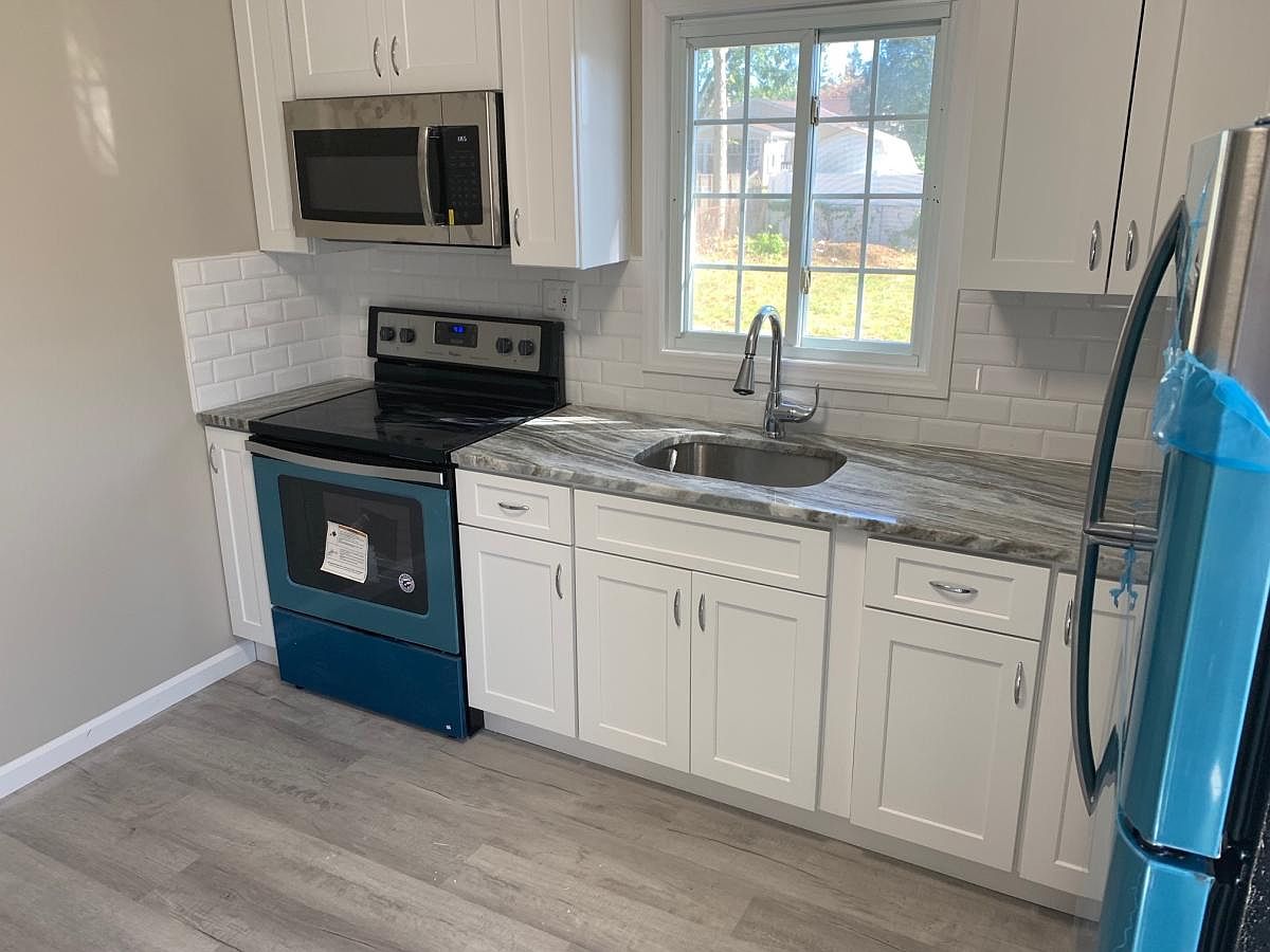 455 Blue Point Rd, Farmingville, NY 11738 Zillow