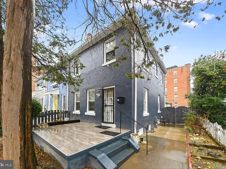 1353 Kennedy St NW — Photo 1