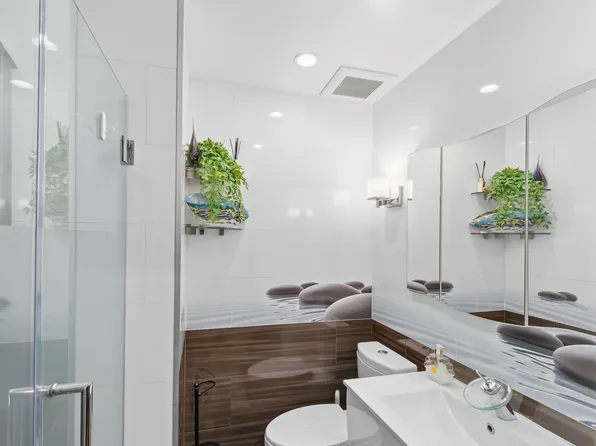 2854 Brighton 4th Street image 13 of 18