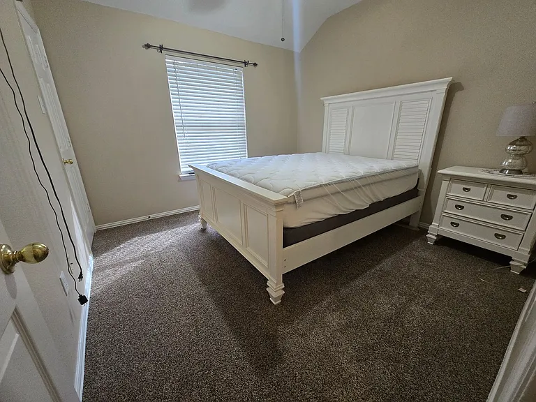 2816 Oakdale Dr — Photo 11