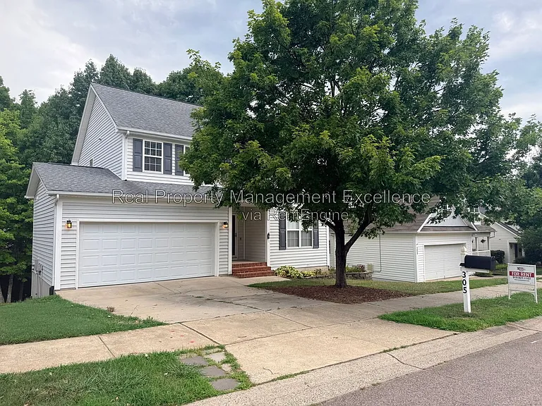 305 Holly Thorn Trce — Photo 57