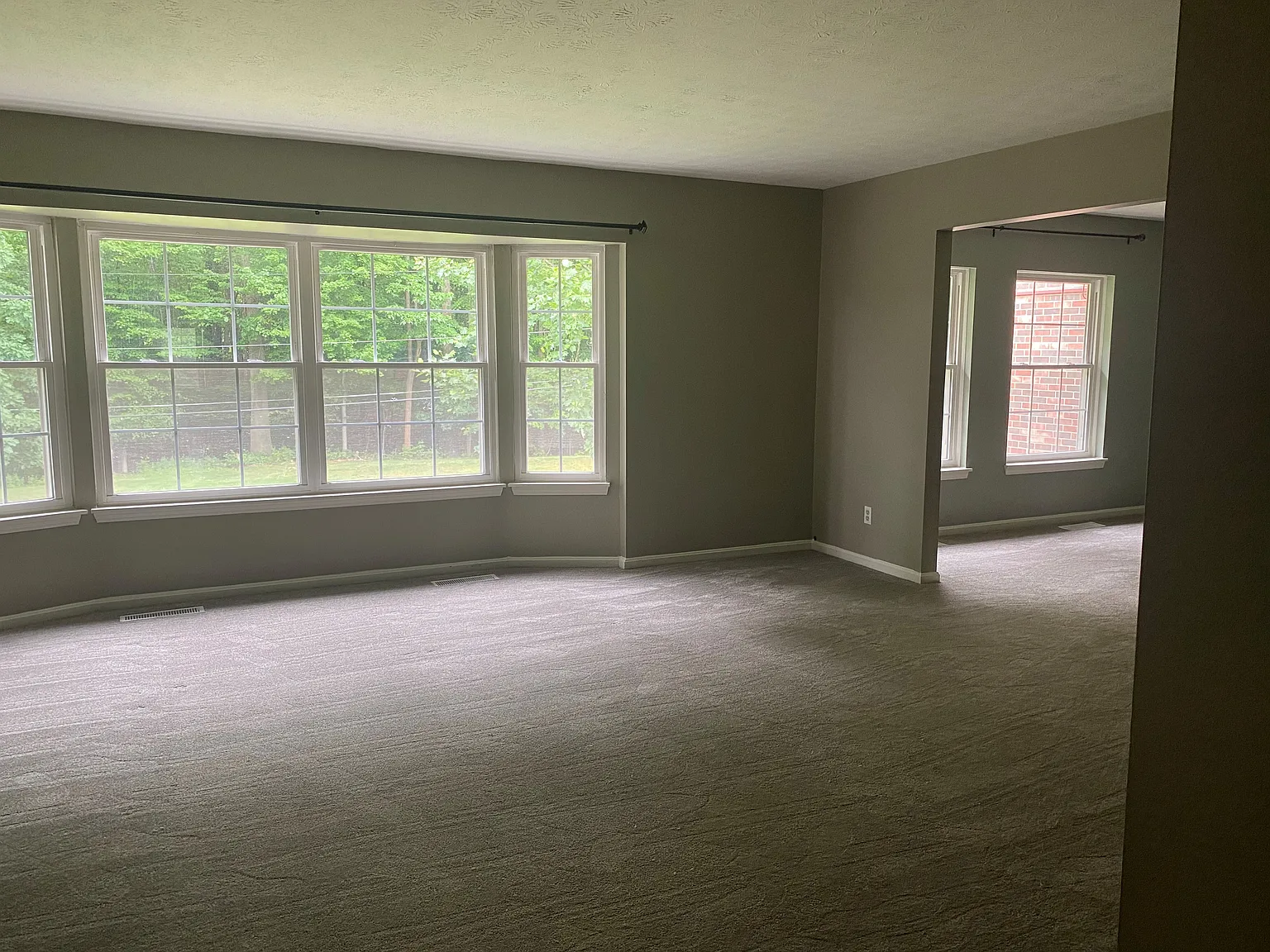 2 bed, 1426 sqft, $2,150 — Photo 3