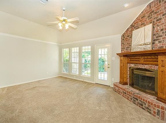5th image of 8305 La Quinta Ln