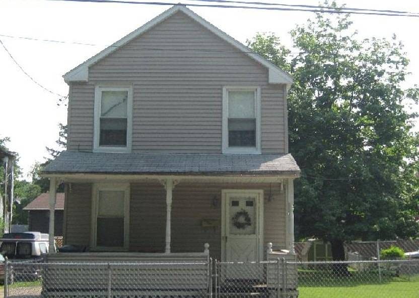 1st image of 63 Syrek St