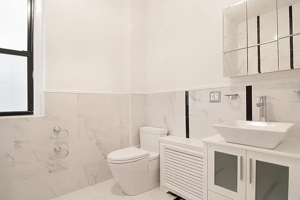 Rented by WAM Partners - William Moses Co. | media 35