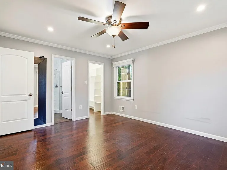 12017 William And Mary Cir — Photo 17